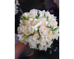 Pruudikimp kreemid roosid+valge freesia, diam.25cm